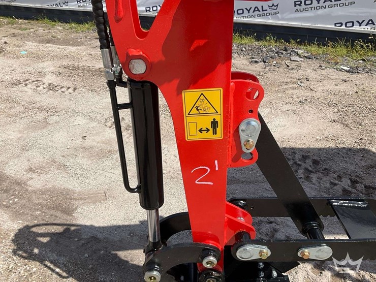 2025-me15-mini-excavator-image-7