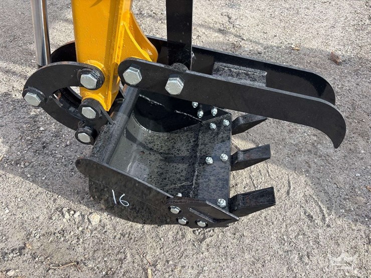 2026-cfg-industrial-h13r-mini-excavator-image-5