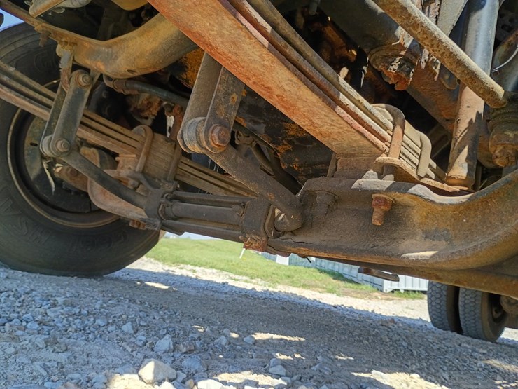 #24215-•-1999-gmc-c7500-bucket-truck-image-123
