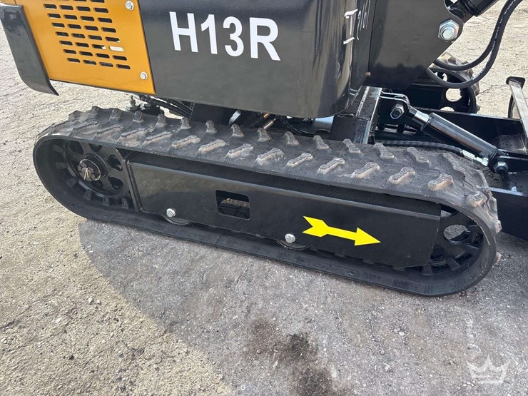 2026-cfg-industrial-h13r-mini-excavator-image-11