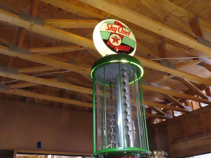 g&b-upright-visible-10-gallon-gas-pump-with-milk-glass-sky-chief-globe-image-6