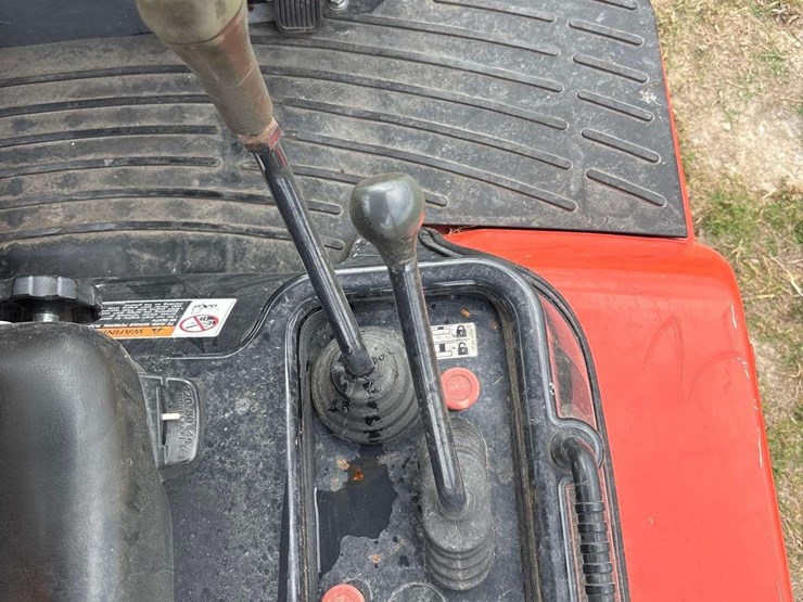 2023-kubota-r430-image-27
