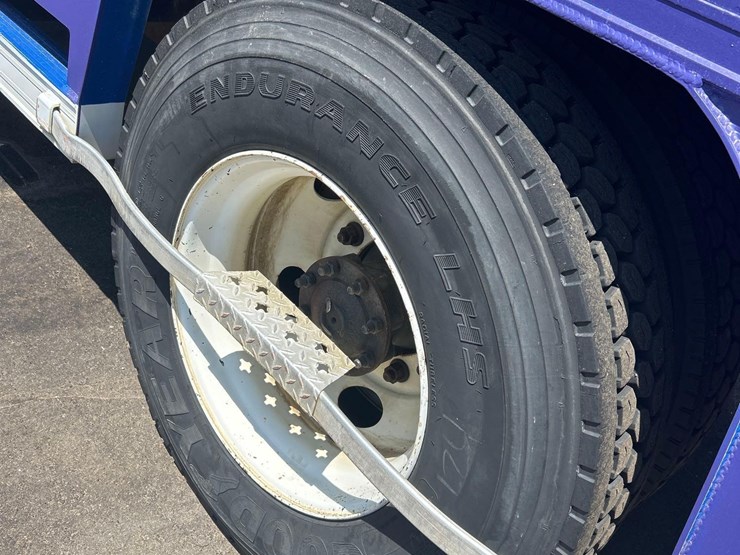 2010-international-durastar-4400-image-13