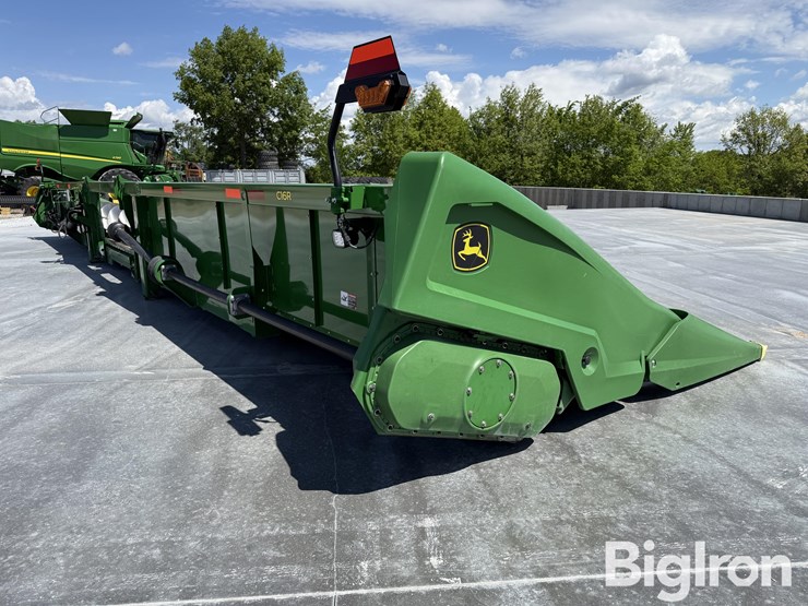 2022-john-deere-c16r-image-5
