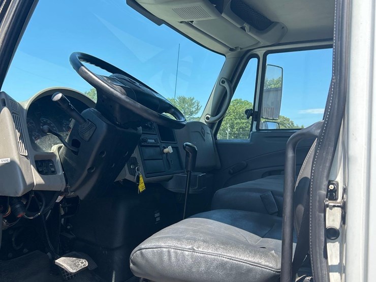 2010-international-durastar-4400-image-25