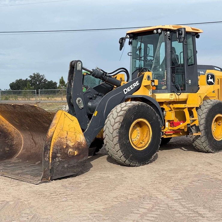 2019 DEERE 544L