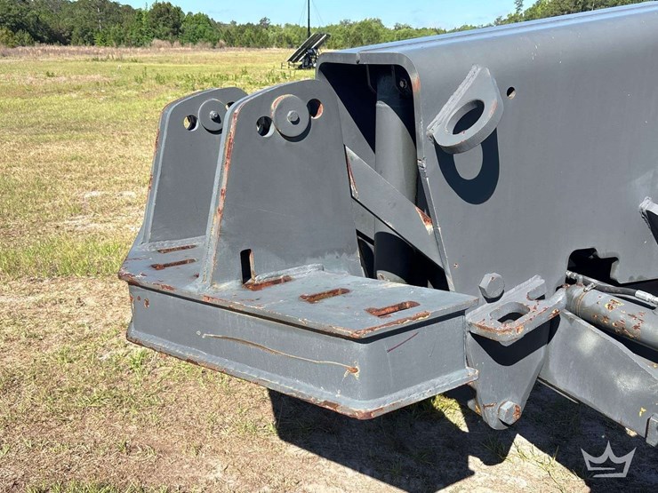 1986-deere-570a-image-19