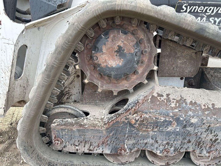 2021-bobcat-t62-image-27