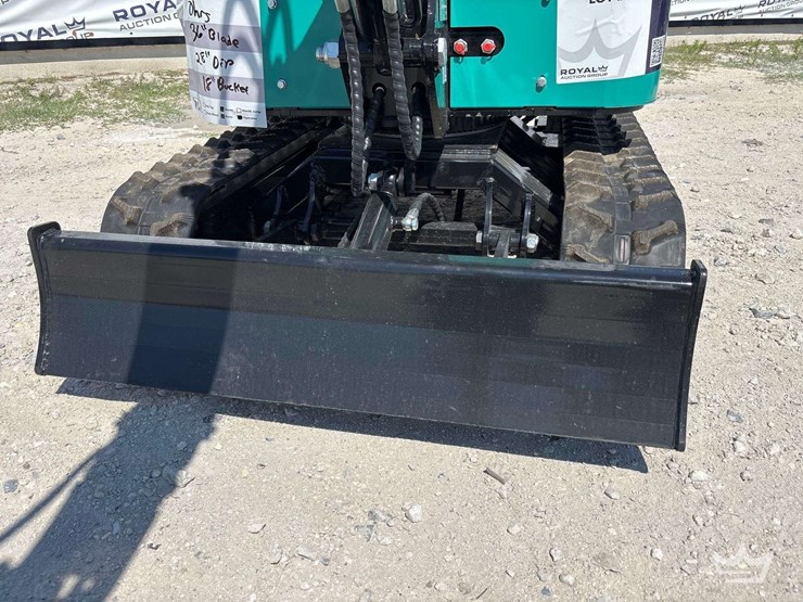 2026-cfg-industrial-h16r-mini-excavator-image-9