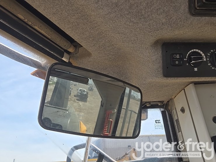 2017-volvo-l220h-image-58
