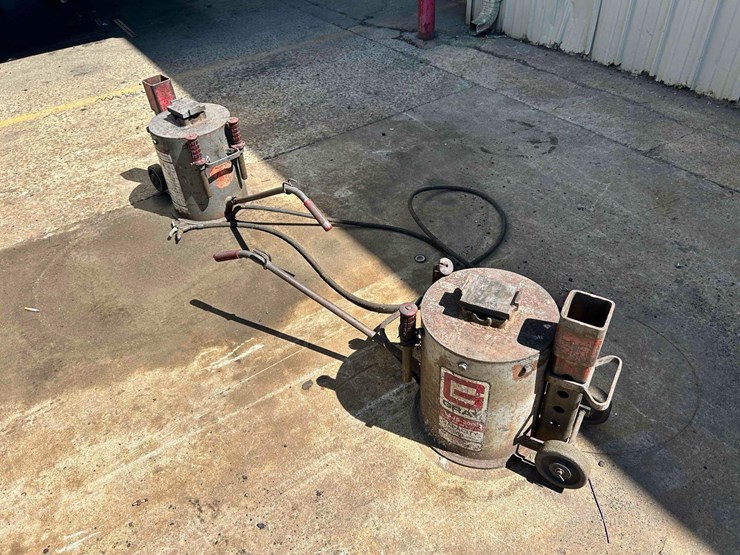 qty-(2)-gray-tajs-2000-hydraulic-jack-stands-image-7