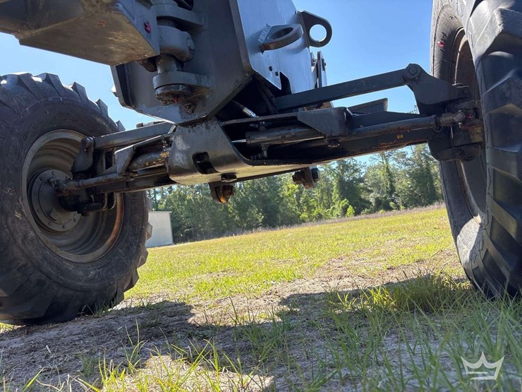 1986-deere-570a-image-34