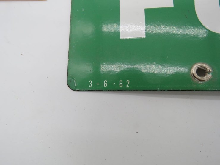 texaco-diesel-fuel-#2-porcelain-pump-plate-image-2