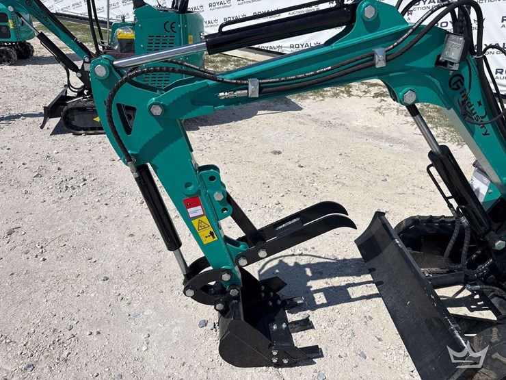2026-cfg-industrial-h16r-mini-excavator-image-7