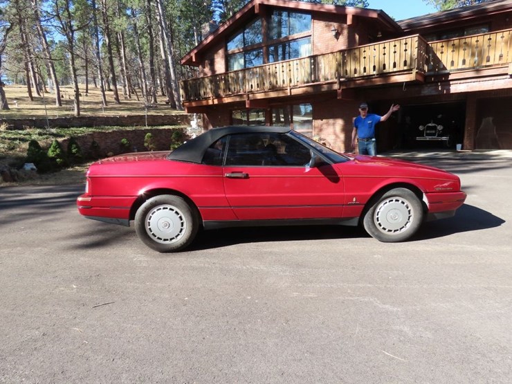 1992-cadillac-allante-convertible-image-5