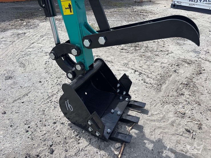 2026-cfg-industrial-kv16r-mini-excavator-image-5