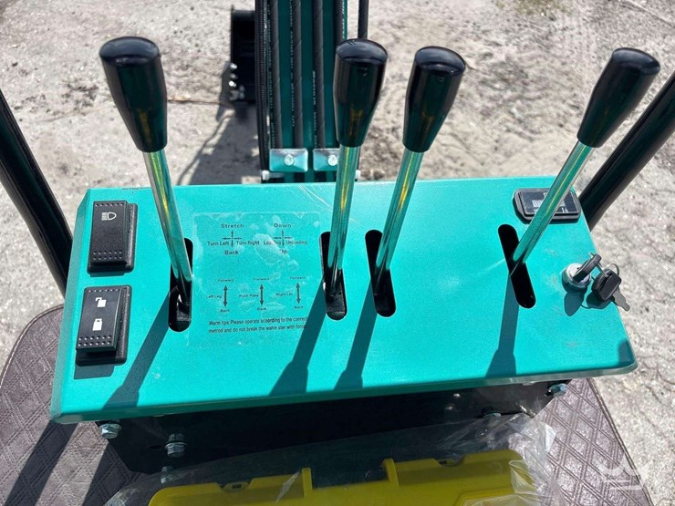 2026-cfg-industrial-mh13rx-mini-excavator-image-10