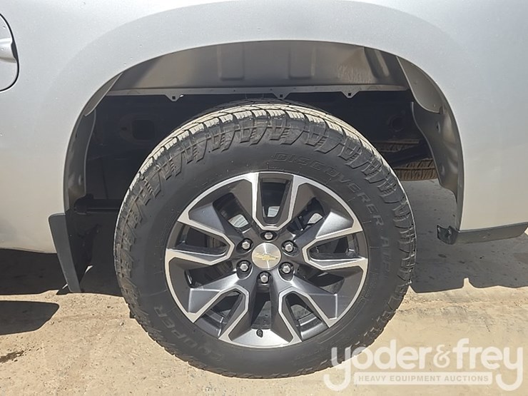 2022-chevrolet-1500-image-10