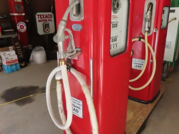 tokheim-double-sided-restored-computing-gas-pump-with-texaco-globe-image-6