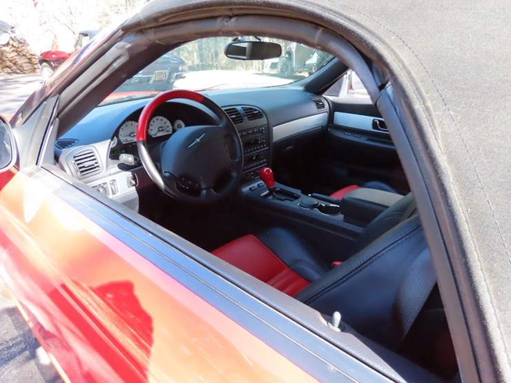 2003-ford-thunderbird-roadster-image-12