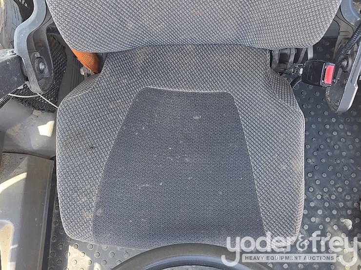 2017-volvo-l220h-image-49