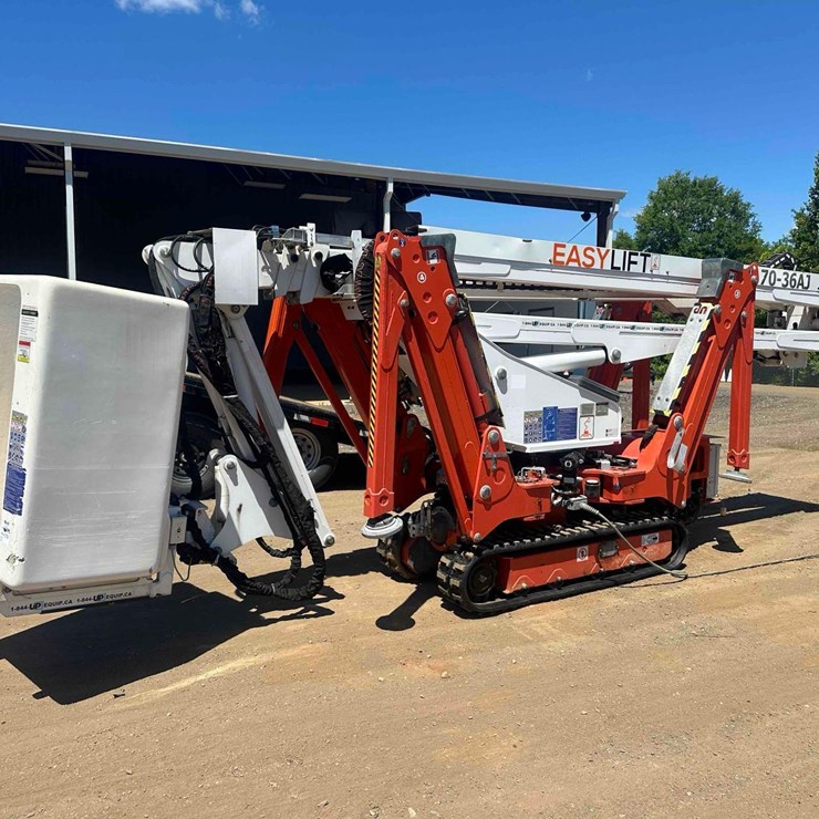 2021 EASY LIFT R210
