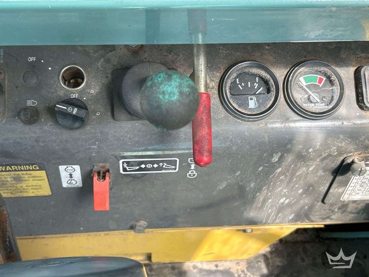 2012-yanmar-c50r-3c-image-25