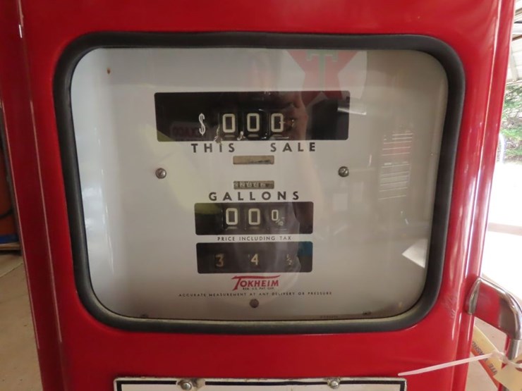 tokheim-double-sided-restored-computing-gas-pump-with-texaco-globe-image-2