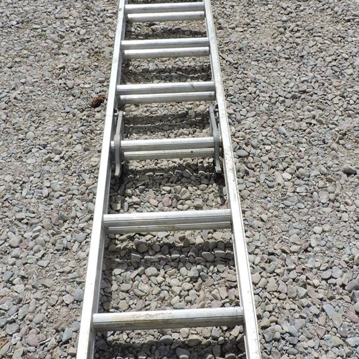 LOUISVILLE, 24’ ALUMINUM EXTENSION LADDER