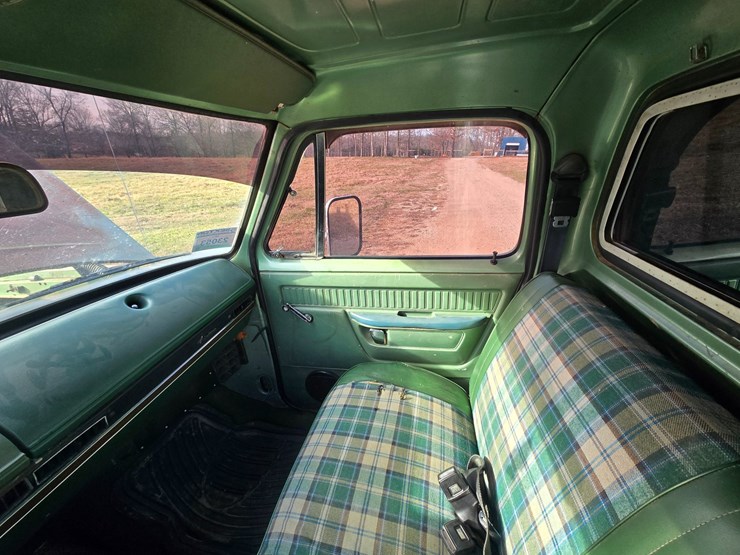 1977-dodge-150-image-39