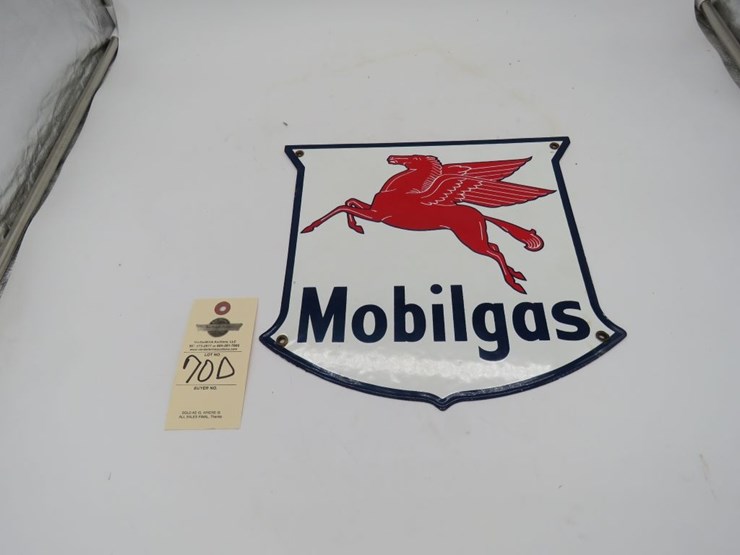 mobil-gas-porcelain-pump-plate-image-1