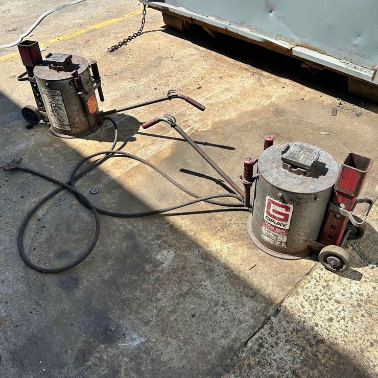 QTY (2) GRAY TAJS-2000 HYDRAULIC JACK STANDS
