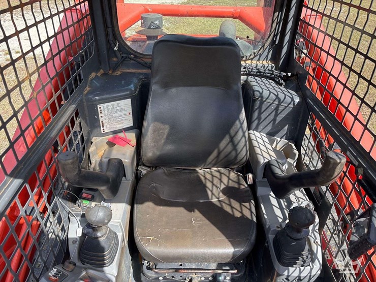 2022-kubota-svl97-2-image-19