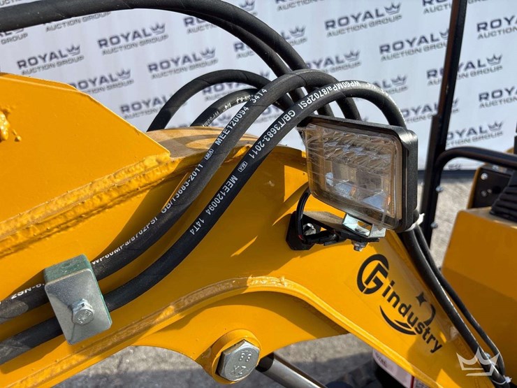 2026-cfg-industrial-h13r-mini-excavator-image-16