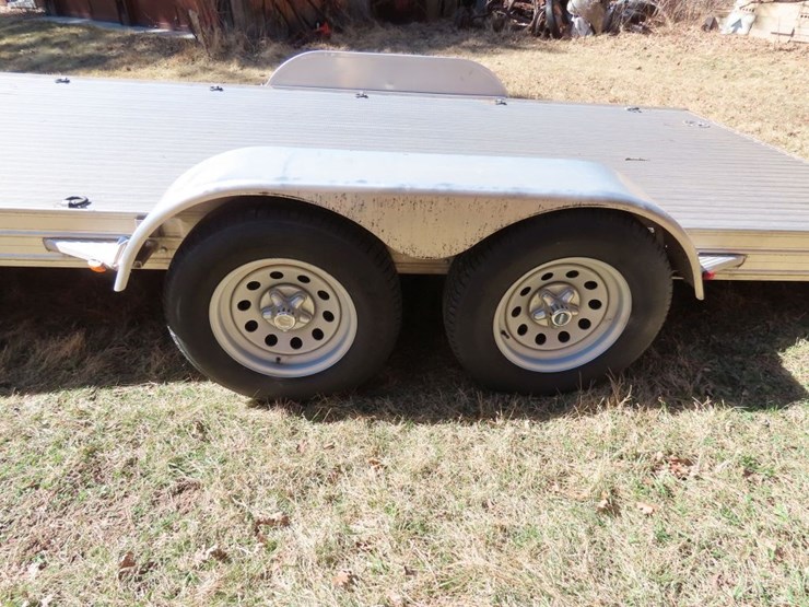 featherlite-aluminum-single-car-trailer-image-8