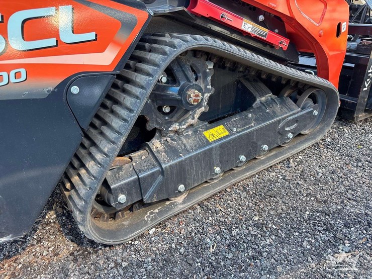 2024-kubota-scl1000-image-33