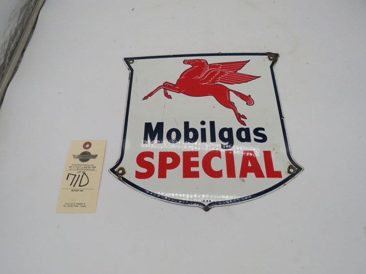 mobil-gas-special-porcelain-pump-plate-image-1