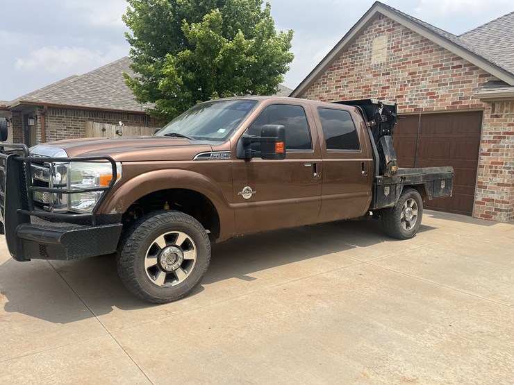 2011-ford-f250-lariat-image-1