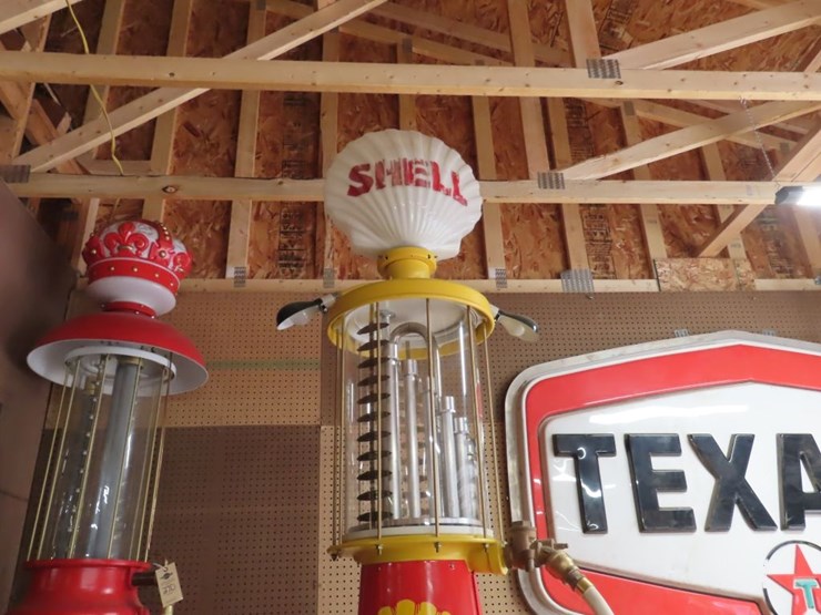 correct-measure-company-10-galloon-upright-visible-gas-pump-with-shell-milk-glass-globe-image-12