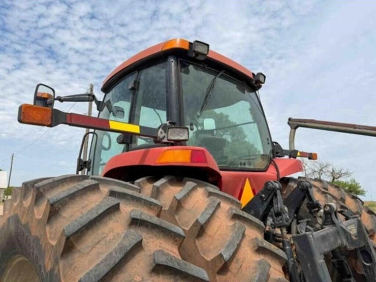 case-mx285-tractor-image-25