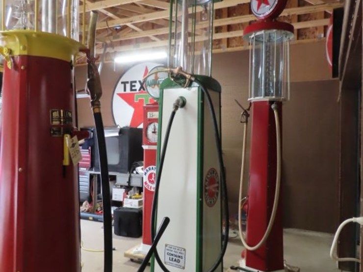 butler-model-41-upright-visible-10-gallon-gas-pump-with-sinclair-globe-image-3