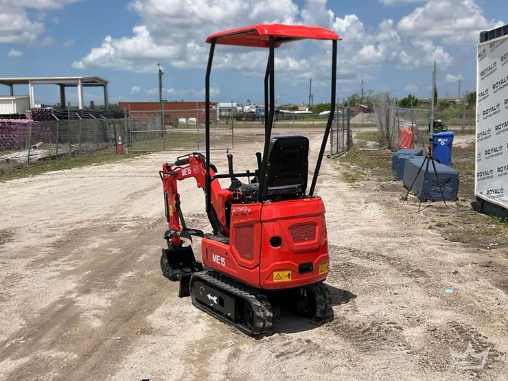 2025-me15-mini-excavator-image-4