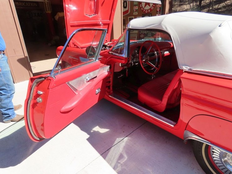 1957-ford-thunderbird-convertible-image-12
