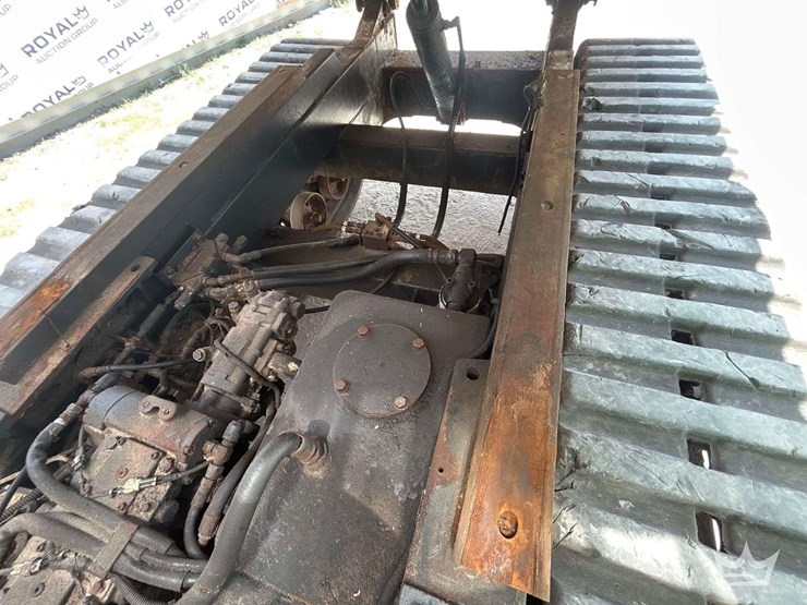 2012-yanmar-c50r-3c-image-19