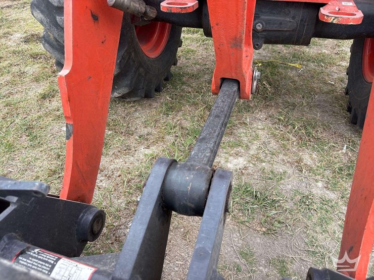 2023-kubota-r430-image-15