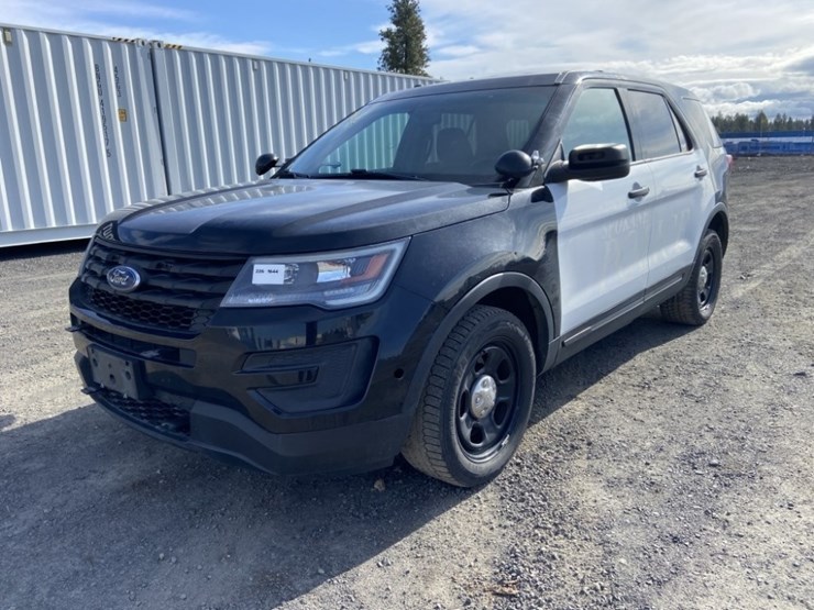 2017-ford-explorer-image-1