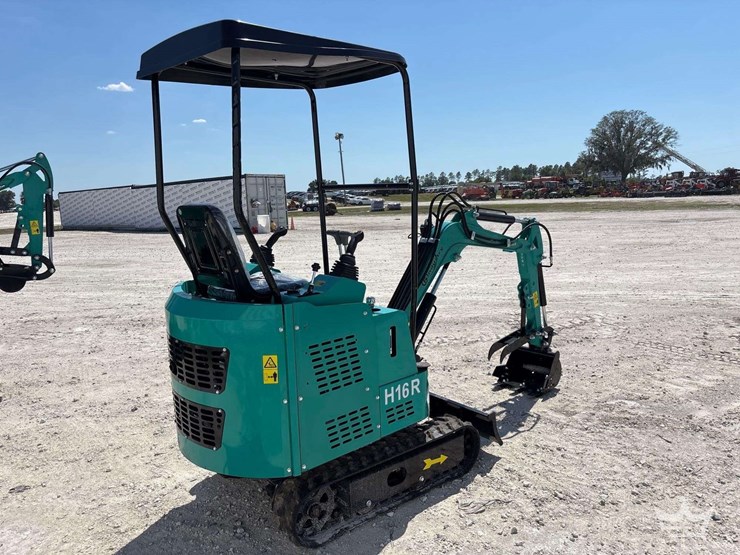 2026-cfg-industrial-h16r-mini-excavator-image-3