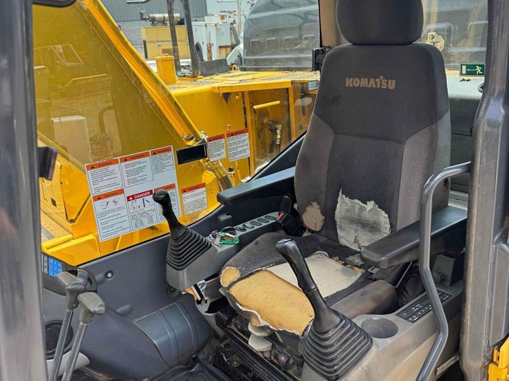 2019-komatsu-pc170lc-11-image-23