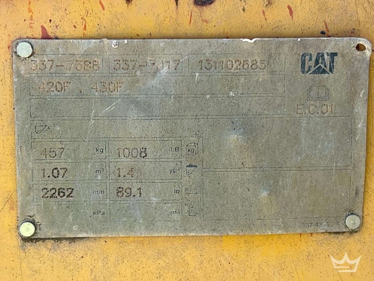 2014-caterpillar-420f-image-15