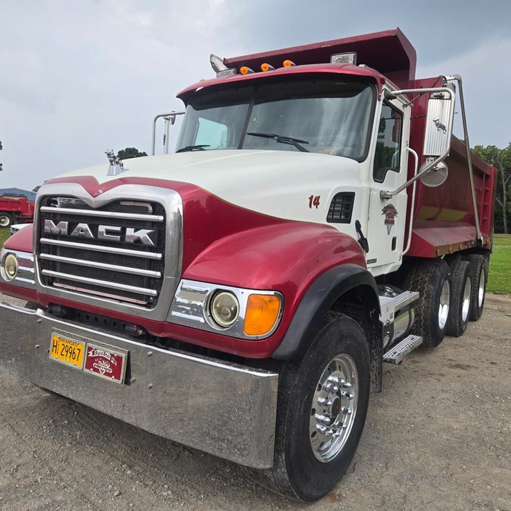 #24355 • 2004 Mack CV713 Granite Dump Truck